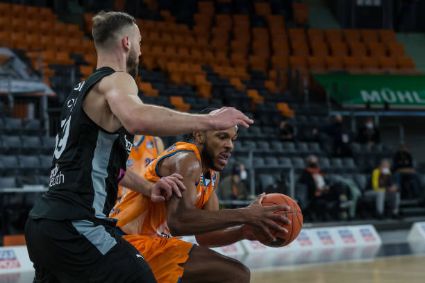 都是考验球 都是考验球